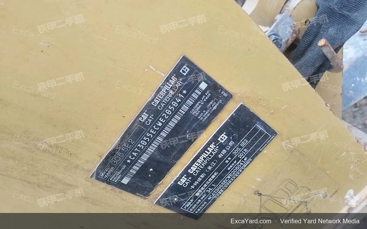 حفارة Caterpillar 3055E2 موديل 2018 - 6,200 ساعة درجة أولى للتصدير