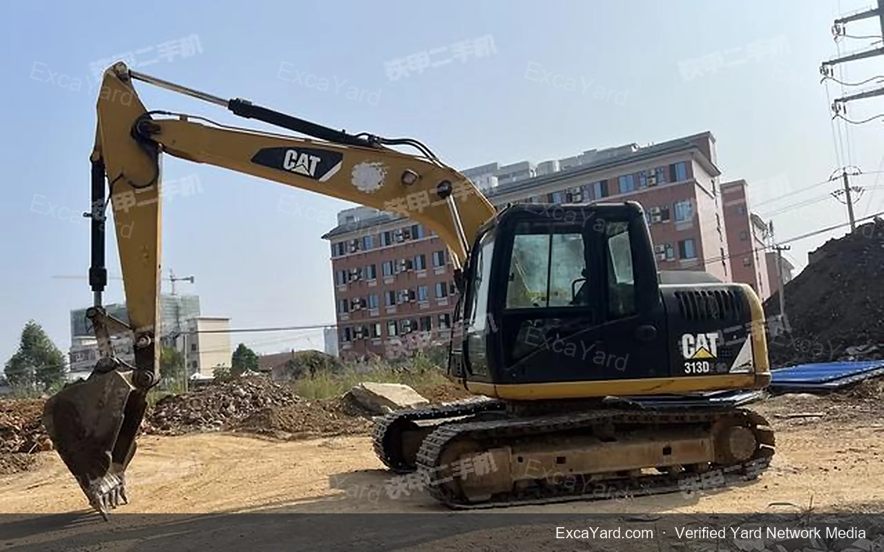 حفارة Cat 313D2GC موديل 2016، 8,000 ساعة، درجة B للتصدير