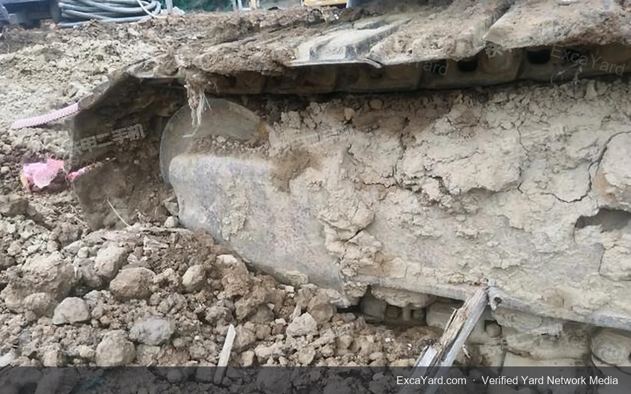 2003 Caterpillar 320C Used Excavator — gallery view 17, used excavator available for export from China