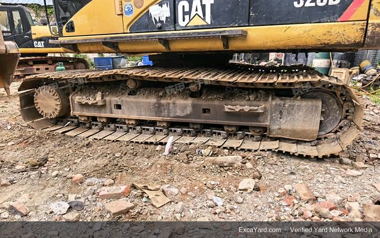 2013 Caterpillar 320D Used Excavator — gallery view 14, used excavator available for export from China