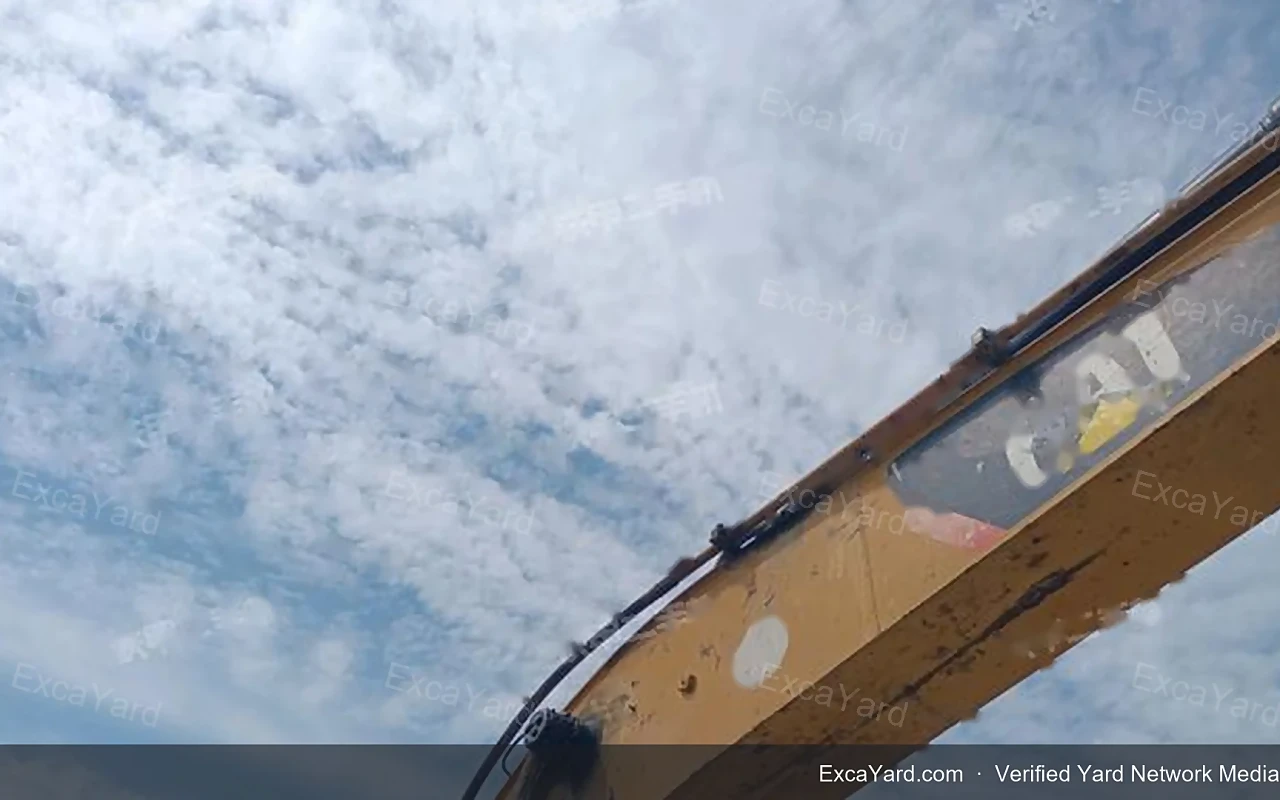Excavatrice Cat 320D2GC 2017 6 000 heures Grade A pour export