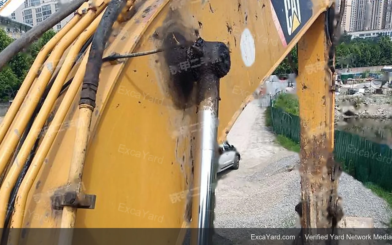 2017 Caterpillar 320D2GC Used Excavator — gallery view 11, used excavator available for export from China