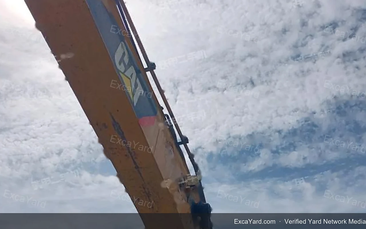 2017 Caterpillar 320D2GC Used Excavator — gallery view 2, used excavator available for export from China