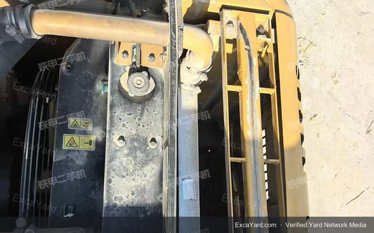 2014 Caterpillar 320D2GC Used Excavator — gallery view 14, used excavator available for export from China