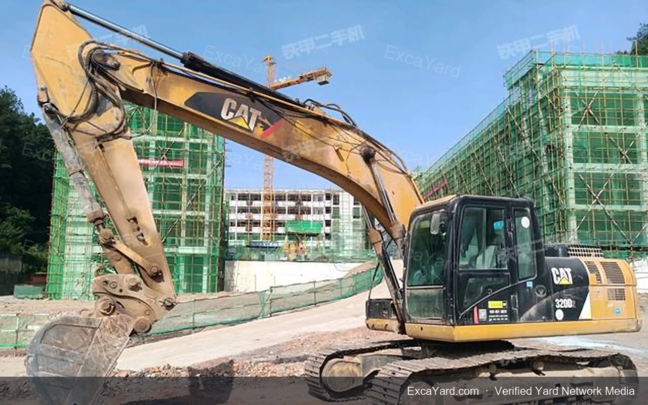 2014 Caterpillar 320D2GC Used Excavator — gallery view 8, used excavator available for export from China