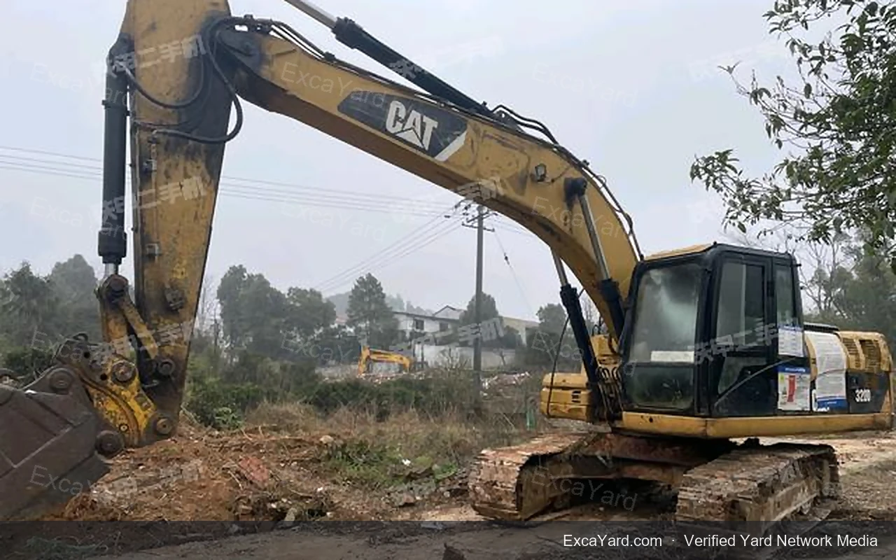 2014 Caterpillar 320D2GC Used Excavator — gallery view 6, used excavator available for export from China