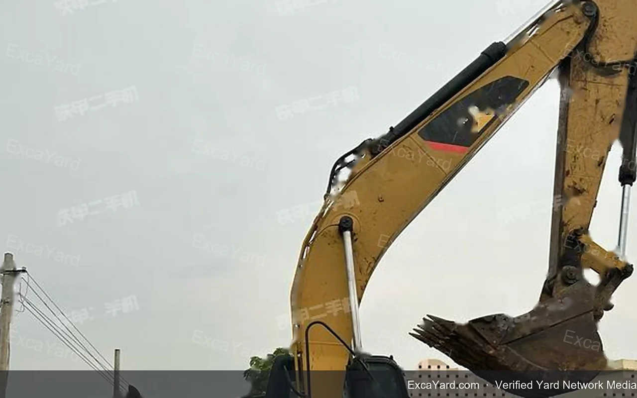 2011 Caterpillar 320DIMPORT Used Excavator — gallery view 6, used excavator available for export from China
