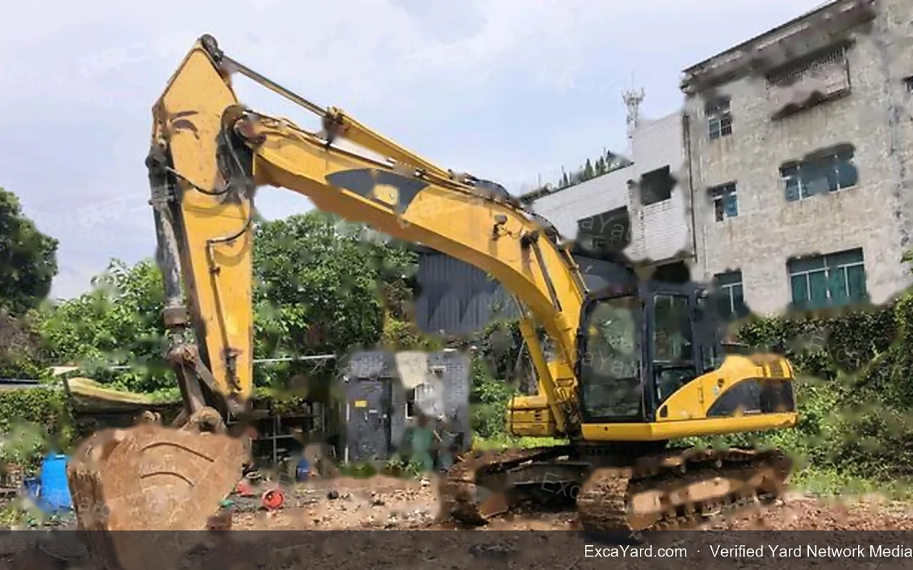 2011 Caterpillar 320DIMPORT Used Excavator — gallery view 2, used excavator available for export from China
