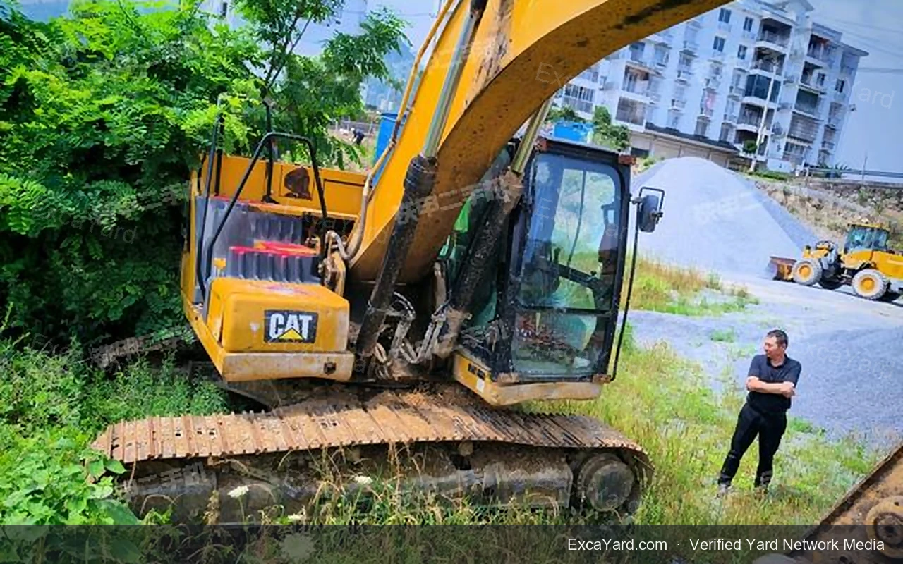 2018 Caterpillar 320GC1 Used Excavator — gallery view 4, used excavator available for export from China