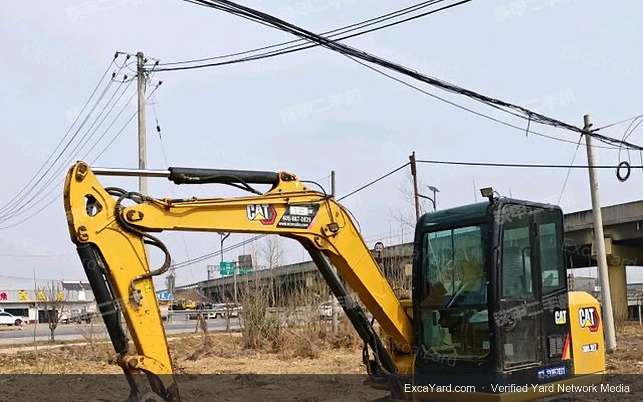 حفارة Caterpillar CAT3055 موديل 2020 بساعات 3856 درجة A للتصدير