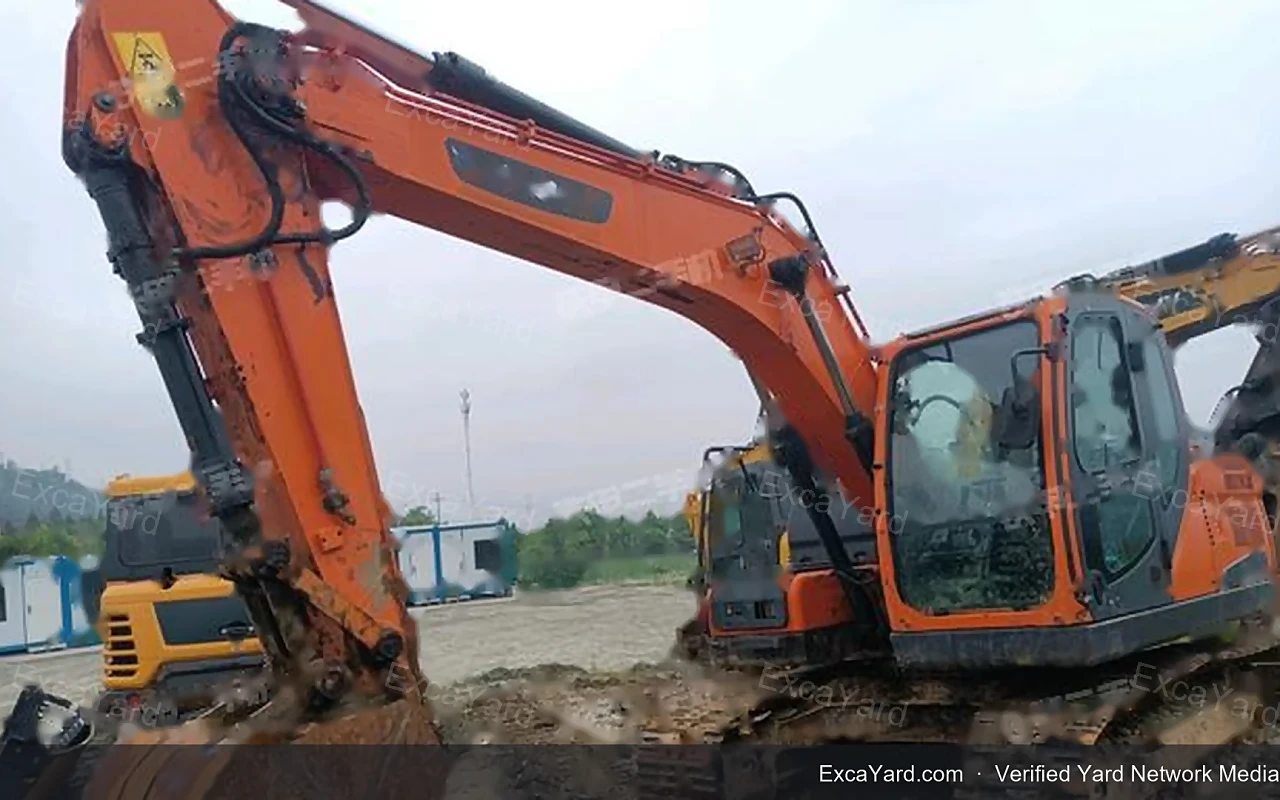 2010 Doosan DH225LC7 Used Excavator — gallery view 6, used excavator available for export from China