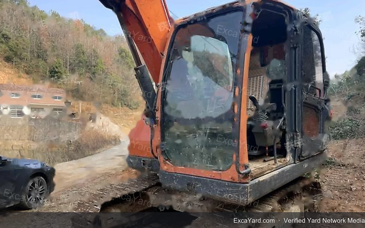 2010 Doosan DH225LC7 Used Excavator — gallery view 14, used excavator available for export from China