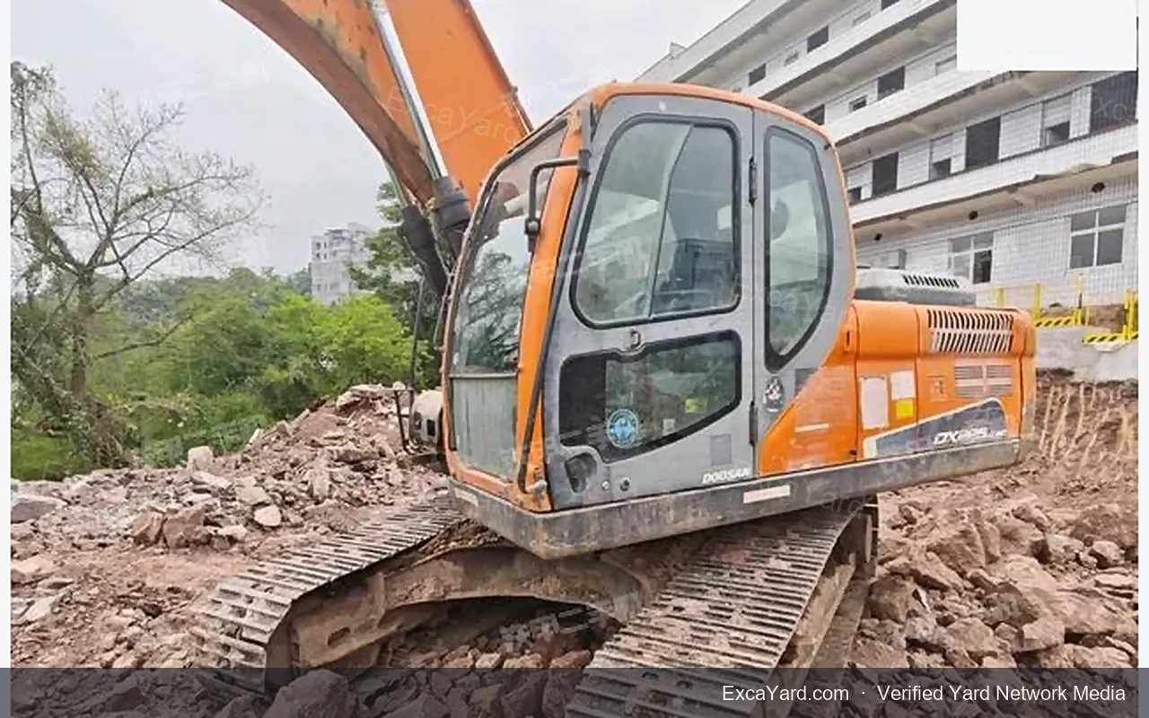2010 Doosan DH225LC7 Used Excavator — gallery view 2, used excavator available for export from China