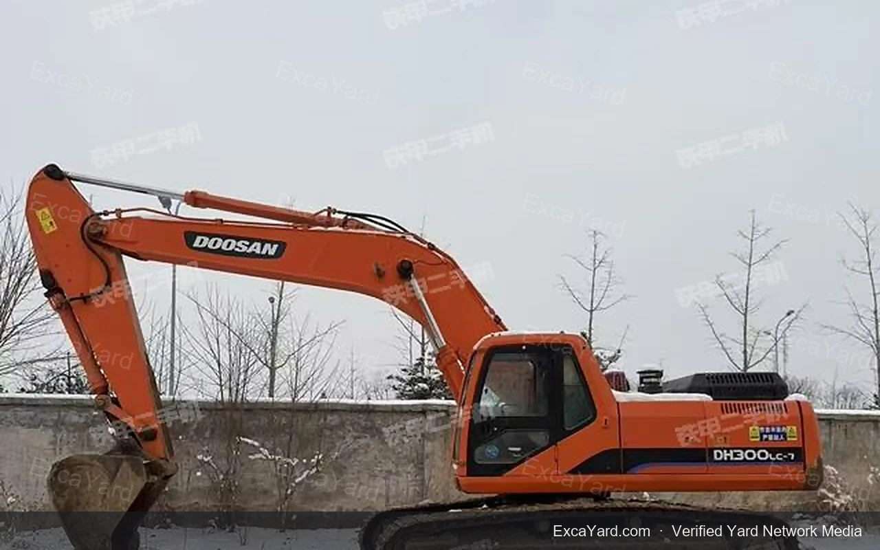 2009 Doosan DH300LC7 used excavator for sale — Grade B, 6,800 hours, FOB Shanghai $15,000 | Stock EXY-DOOSDH300LC7-230