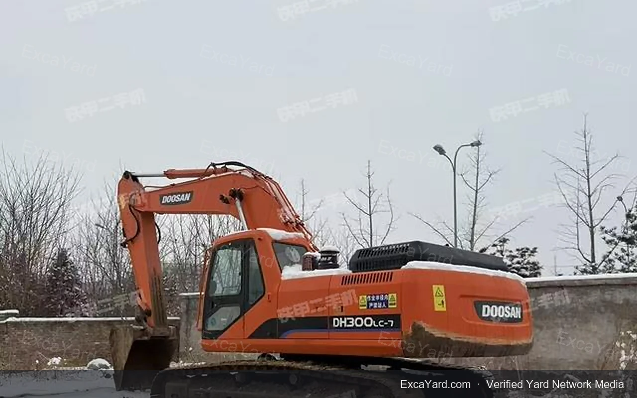 2009 Doosan DH300LC7 Used Excavator — gallery view 4, used excavator available for export from China