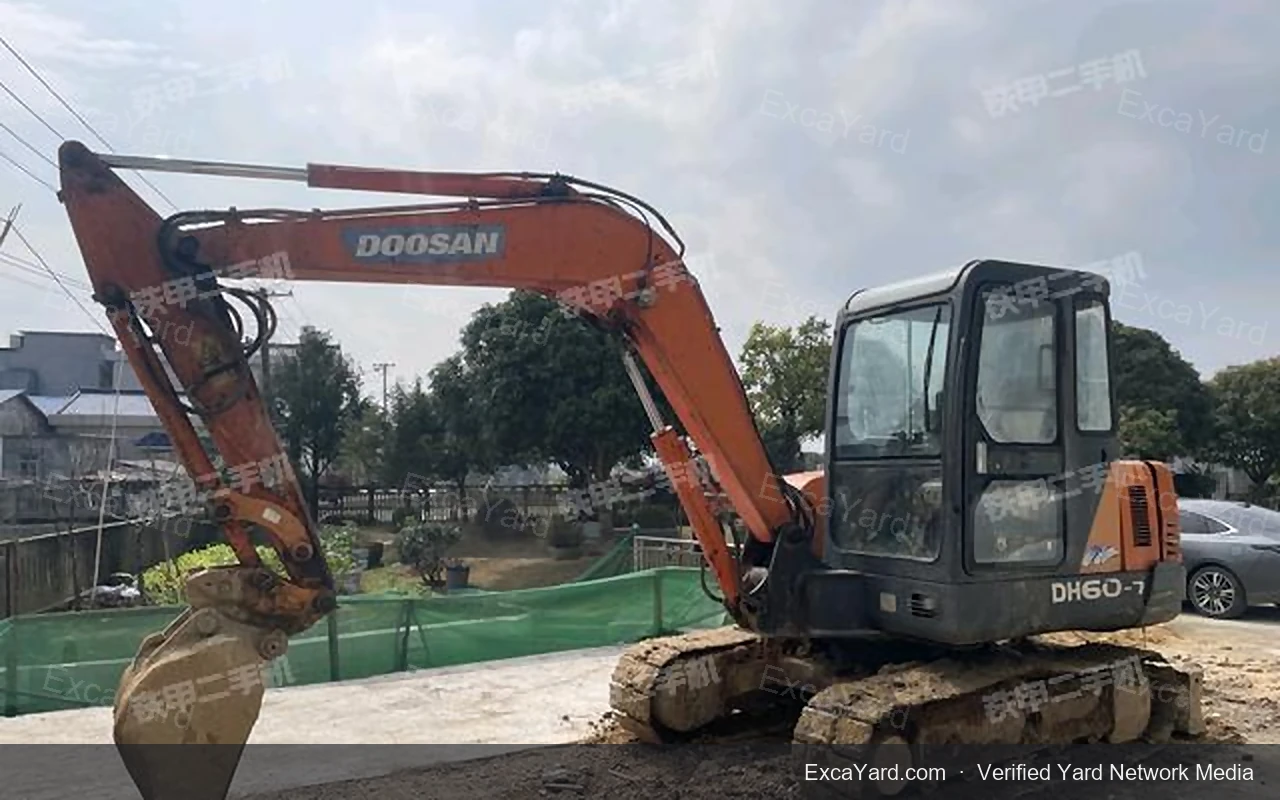 2012 Doosan DH55V Used Excavator — gallery view 3, used excavator available for export from China