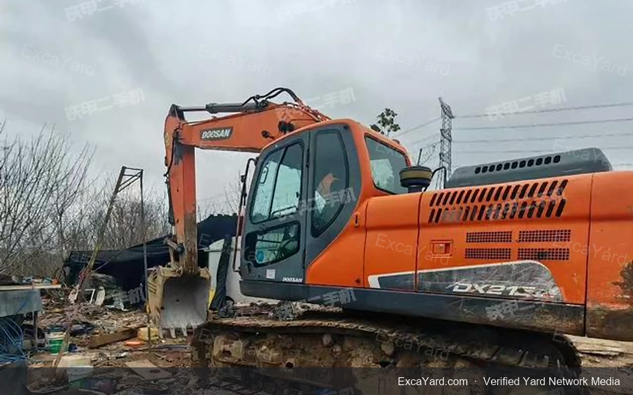 2017 Doosan DX2159C Used Excavator — gallery view 2, used excavator available for export from China