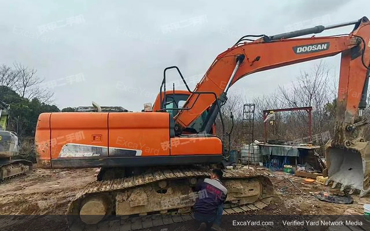 2017 Doosan DX2159C Used Excavator — gallery view 3, used excavator available for export from China