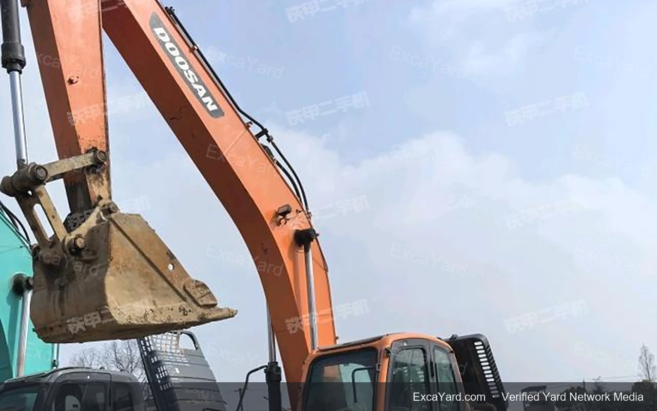 2017 Doosan DX2159C Used Excavator — gallery view 4, used excavator available for export from China