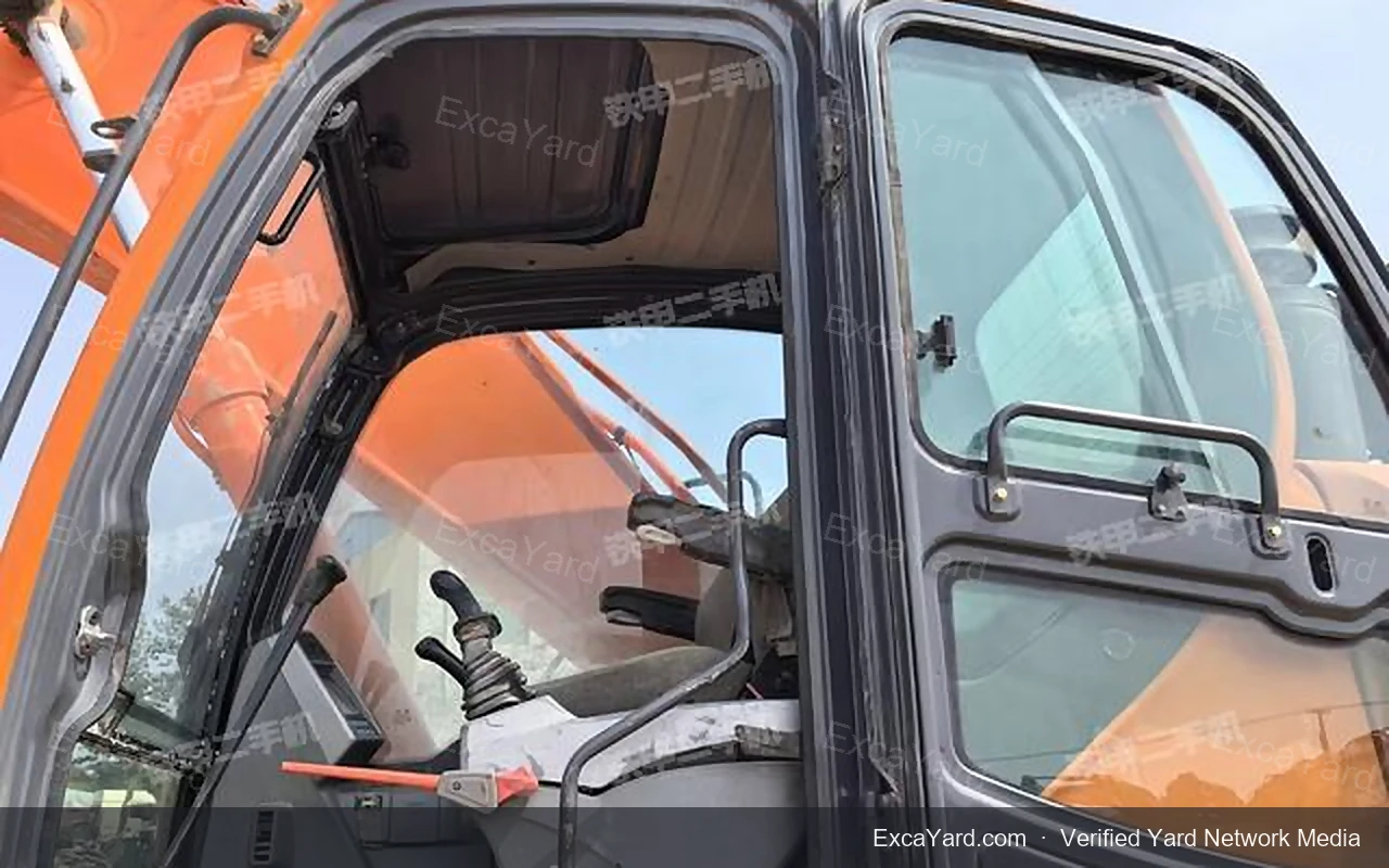 2014 Doosan DX260LC Used Excavator — gallery view 7, used excavator available for export from China