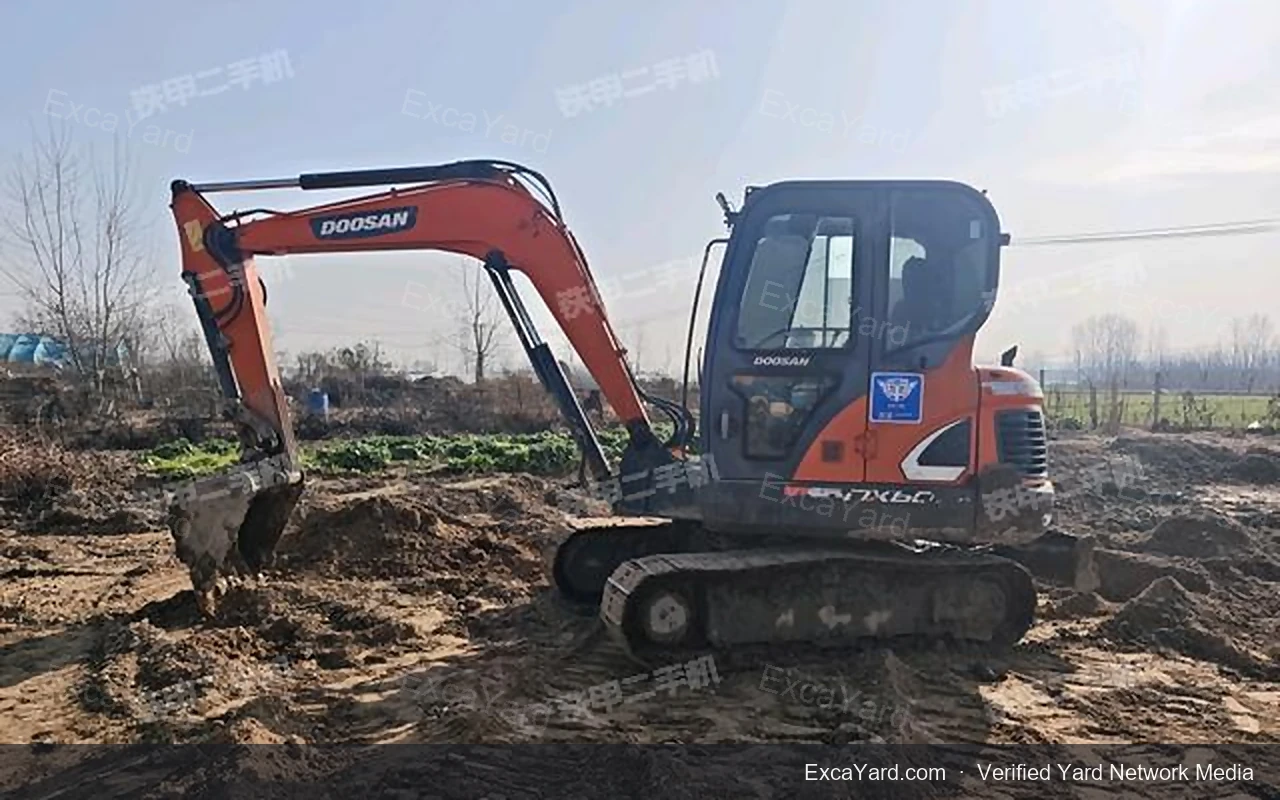 2014 Doosan DX260LC Used Excavator — gallery view 4, used excavator available for export from China