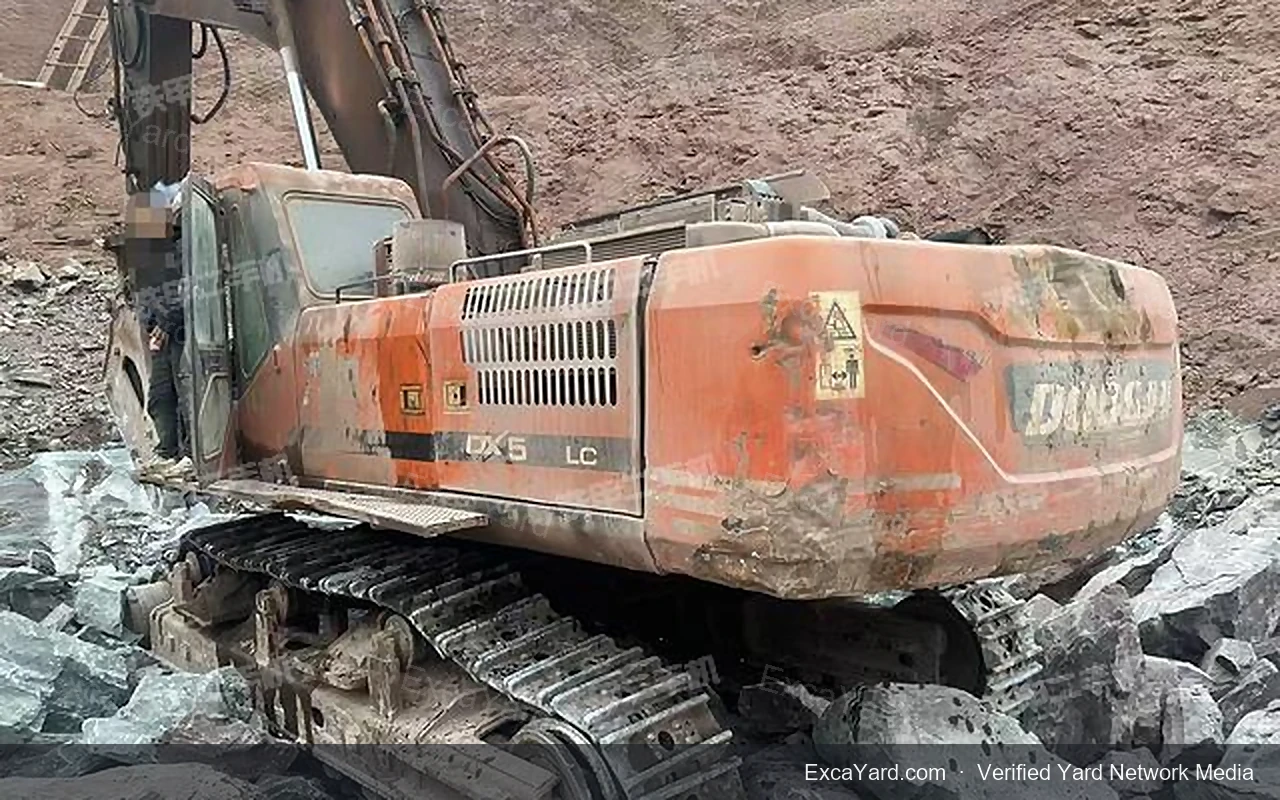 2018 Doosan DX520LC Used Excavator — gallery view 10, used excavator available for export from China