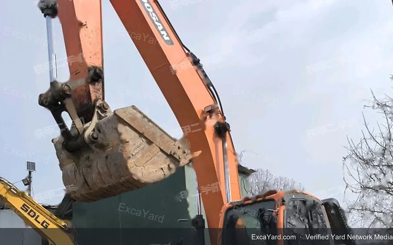 Excavatrice Doosan DX60E9CN 2021 Grade A 5000 heures pour export
