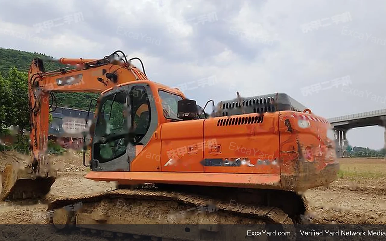 2010 Doosan SX300LC Used Excavator — gallery view 2, used excavator available for export from China