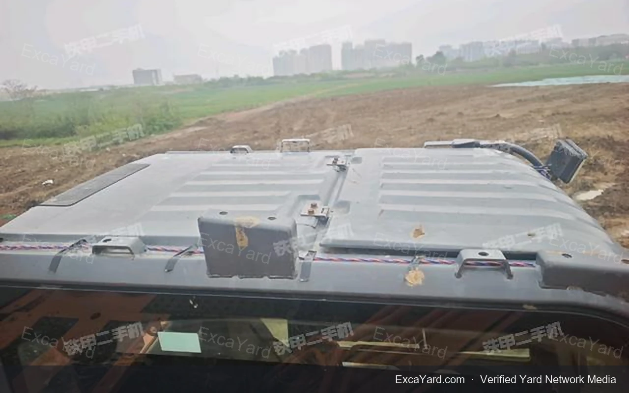 2017 Hitachi ZX2005A Used Excavator — gallery view 2, used excavator available for export from China