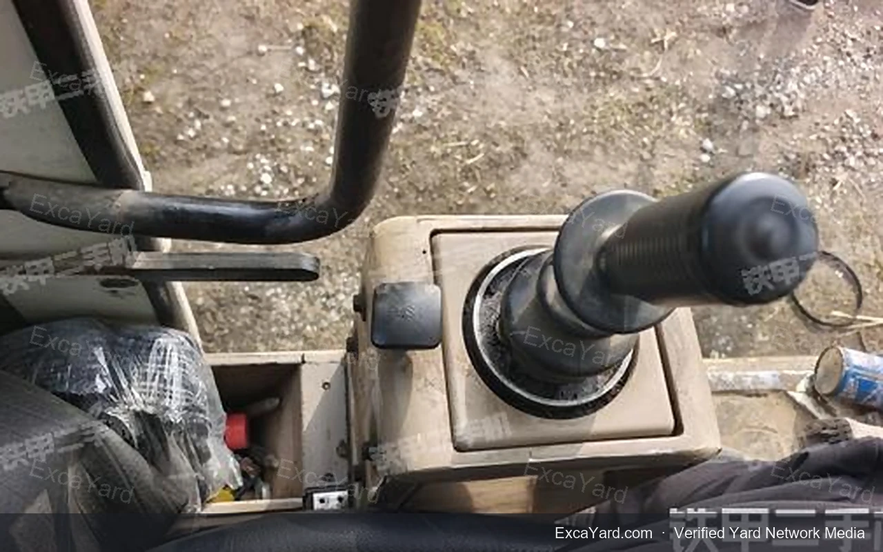 2003 Hyundai R200W3 Used Excavator — gallery view 10, used excavator available for export from China