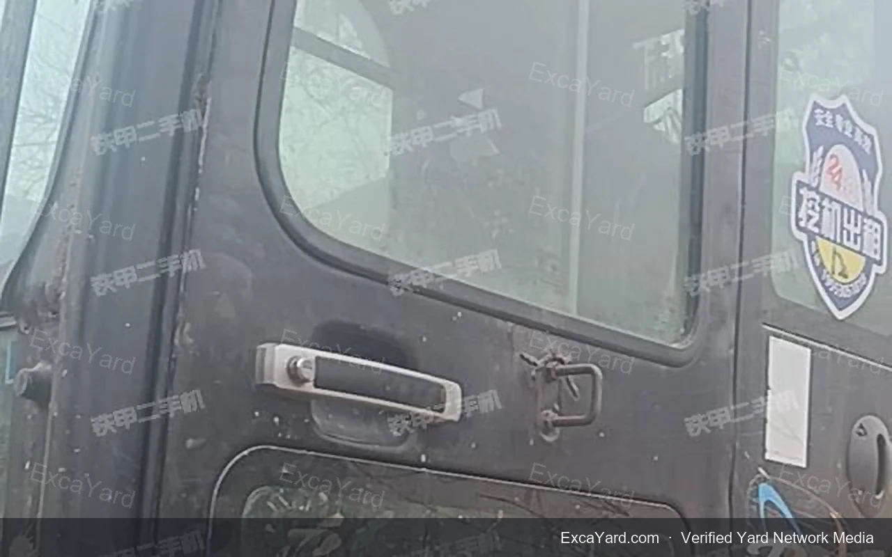 حفارة هيونداي R607 موديل 2016 بوزن 60.7 طن درجة B للتصدير
