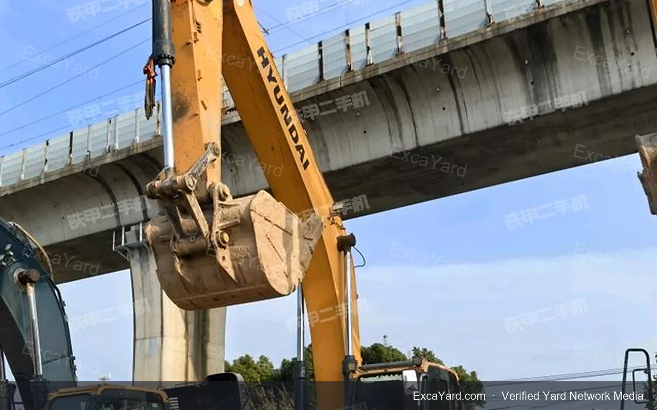2013 Hyundai R807 Used Excavator — gallery view 16, used excavator available for export from China