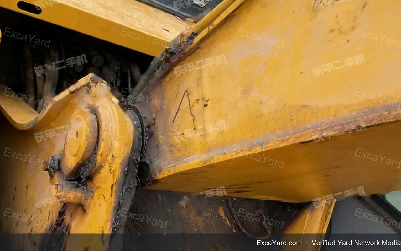 2012 Kato HD820R Used Excavator — gallery view 14, used excavator available for export from China