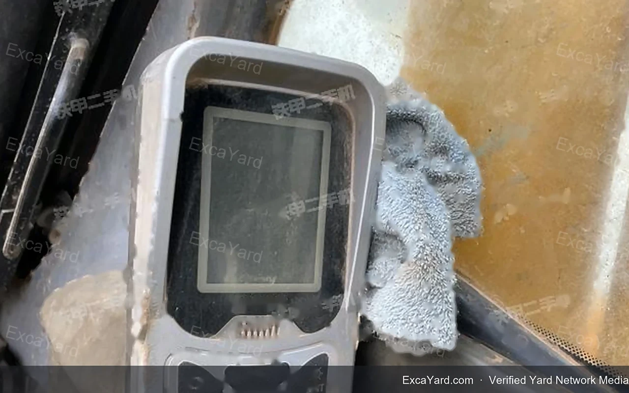 2012 Kato HD820R Used Excavator — gallery view 11, used excavator available for export from China