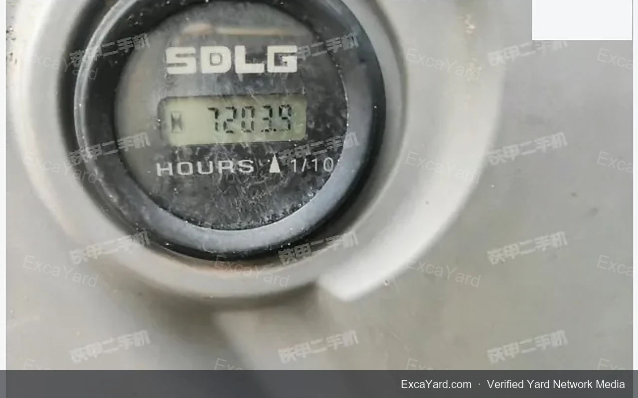 2010 Kobelco SK210LC8 Used Excavator — gallery view 12, used excavator available for export from China