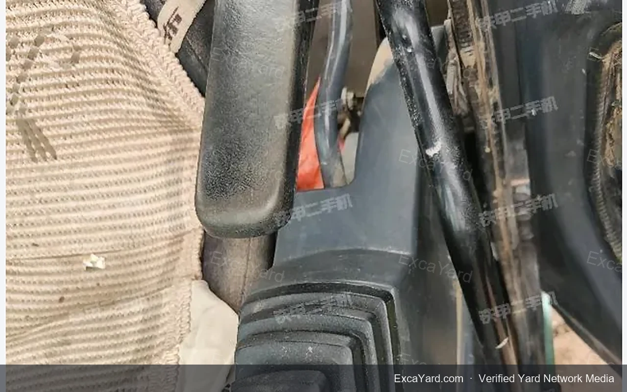 2010 Kobelco SK210LC8 Used Excavator — gallery view 15, used excavator available for export from China