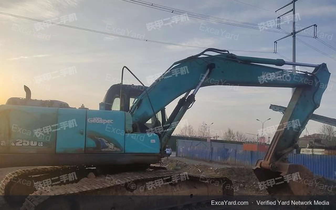 2011 Kobelco SK210LC8 Used Excavator — gallery view 8, used excavator available for export from China