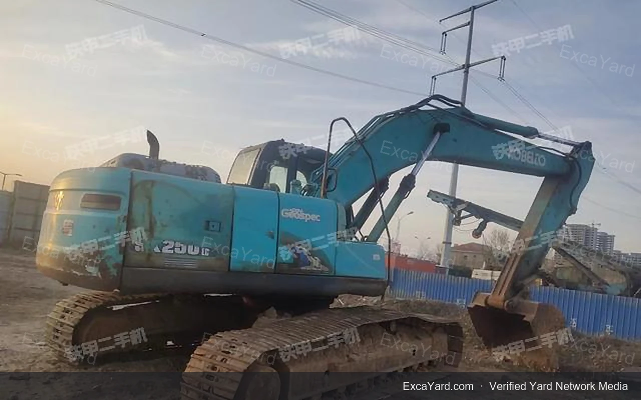 2011 Kobelco SK210LC8 Used Excavator — gallery view 6, used excavator available for export from China