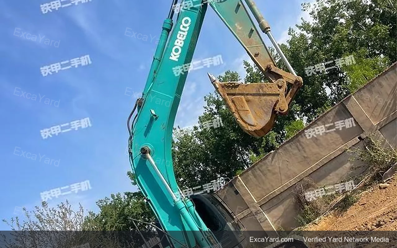 2015 Kobelco SK260LC8 Used Excavator — gallery view 12, used excavator available for export from China