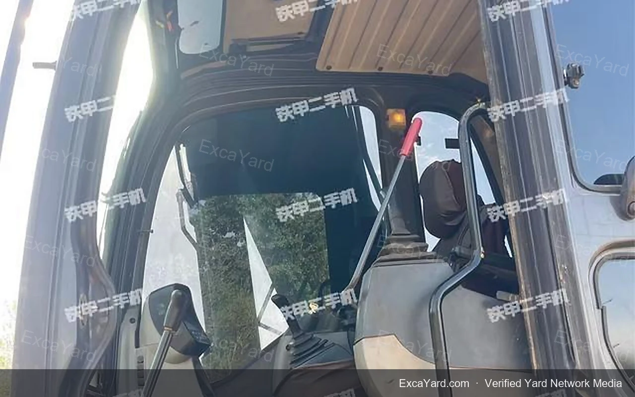 2015 Kobelco SK260LC8 Used Excavator — gallery view 9, used excavator available for export from China