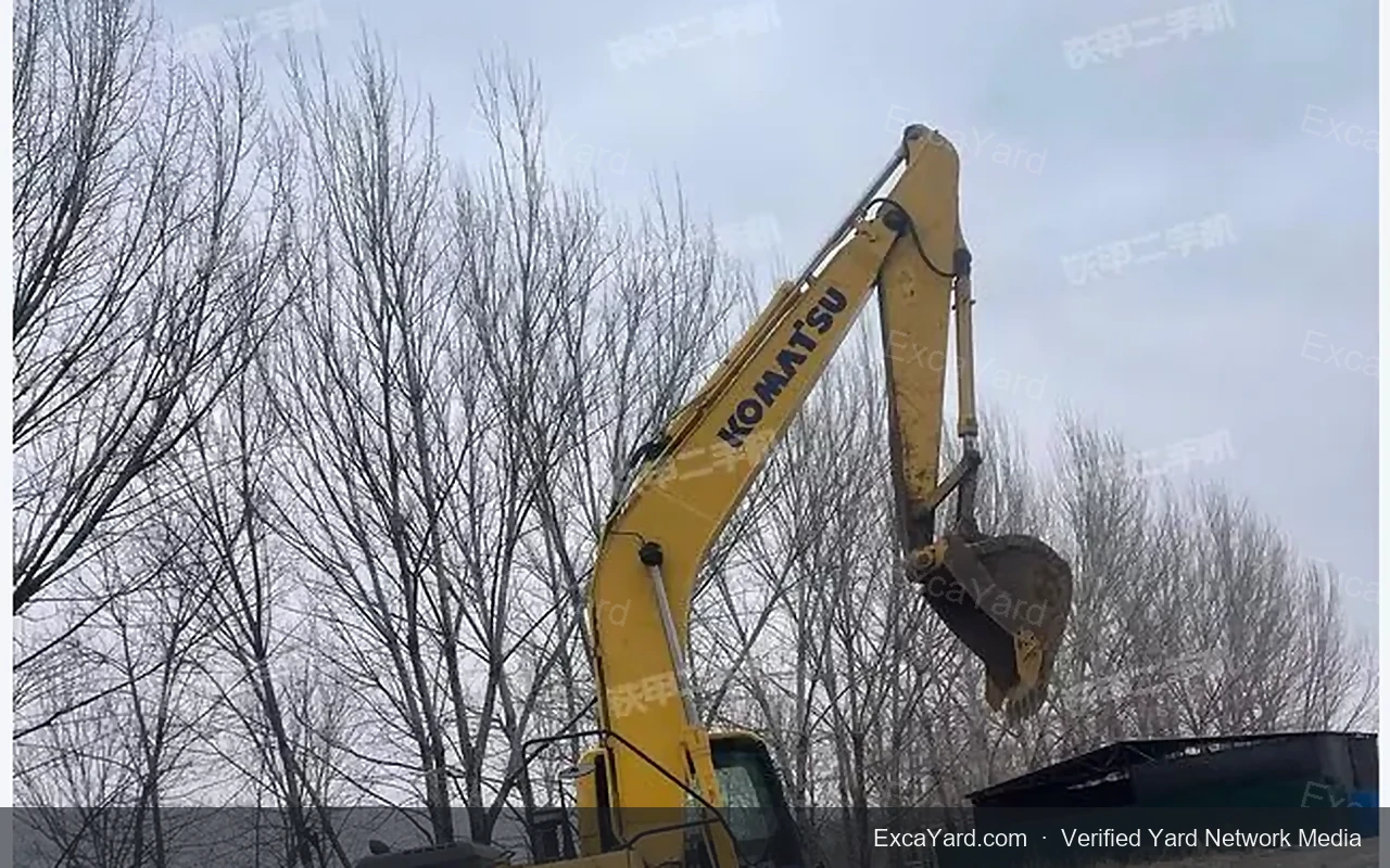 حفارة Komatsu PC200-8M0 موديل 2019 بساعات 6500 ساعة درجة أولى