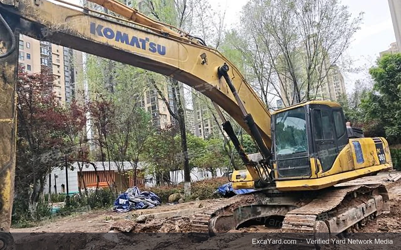 Excavadora Komatsu PC200-8M0 2020 3.600h Grado A
