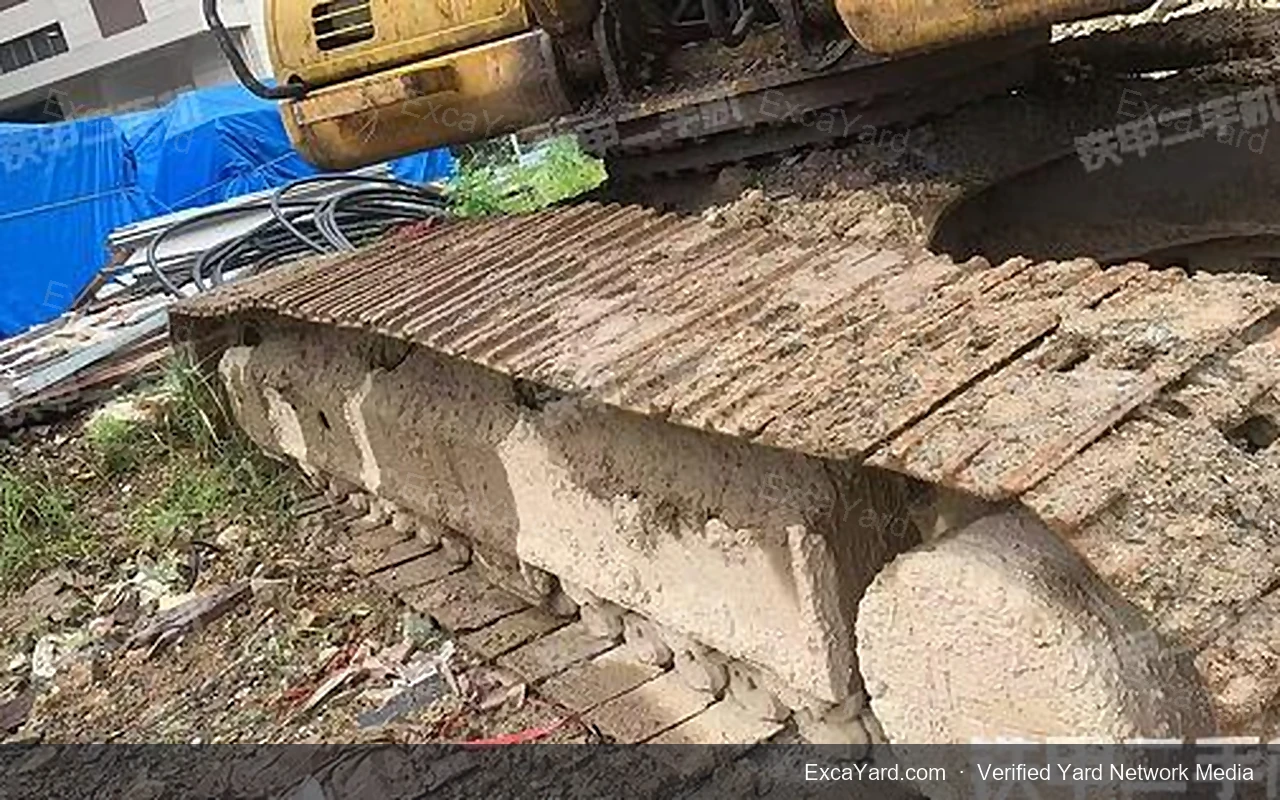 2007 Komatsu PC220LC7 Used Excavator — gallery view 16, used excavator available for export from China