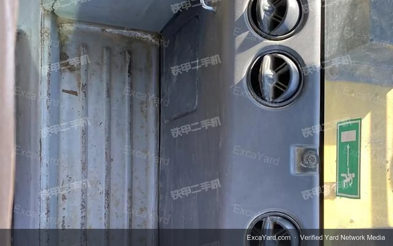 2019 Komatsu PC240LC8M0 Used Excavator — gallery view 5, used excavator available for export from China