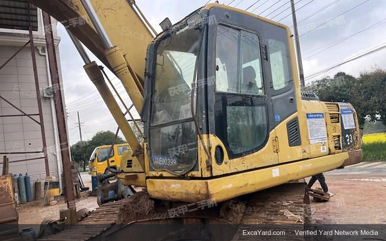 2019 Komatsu PC240LC8M0 Used Excavator — gallery view 3, used excavator available for export from China