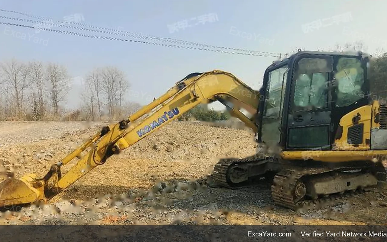 Excavatrice Komatsu PC608 2022, 1 000 heures, catégorie A, pour export