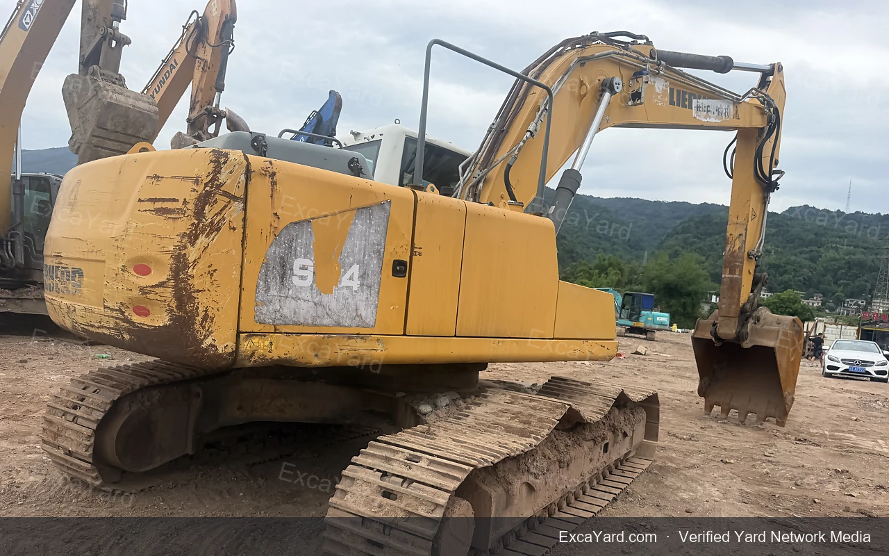 2017 Liebherr R924LC Used Excavator — gallery view 3, used excavator available for export from China