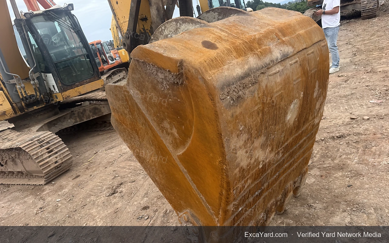 2017 Liebherr R924LC Used Excavator — gallery view 9, used excavator available for export from China