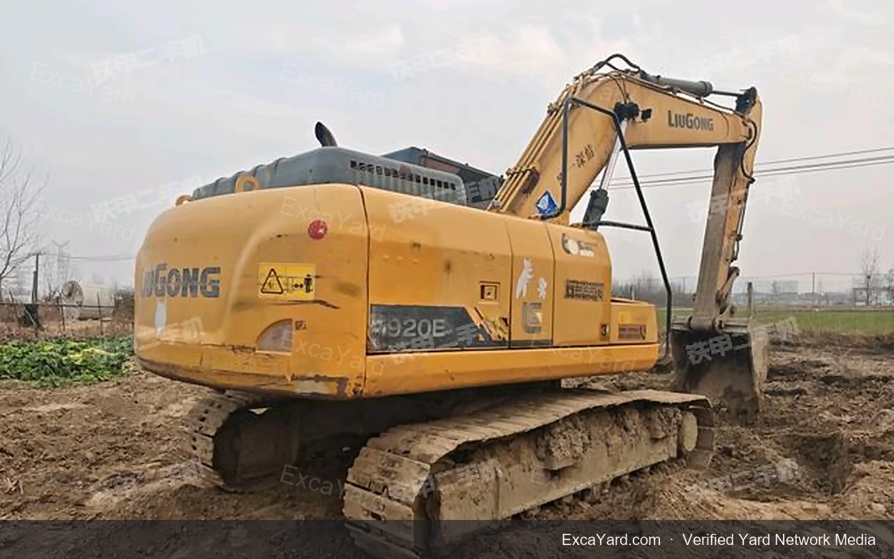 حفارة LiuGong 915C موديل 2011 – 91.5 طن درجة B للتصدير