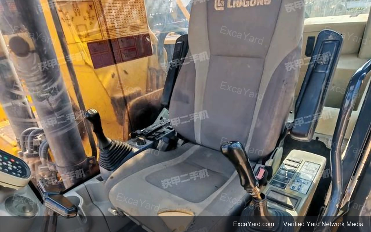 2017 LiuGong CLG920E Used Excavator — gallery view 11, used excavator available for export from China